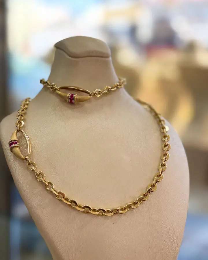 Yakut ve Pırlanta Detaylı Kalın Zincir Kolye